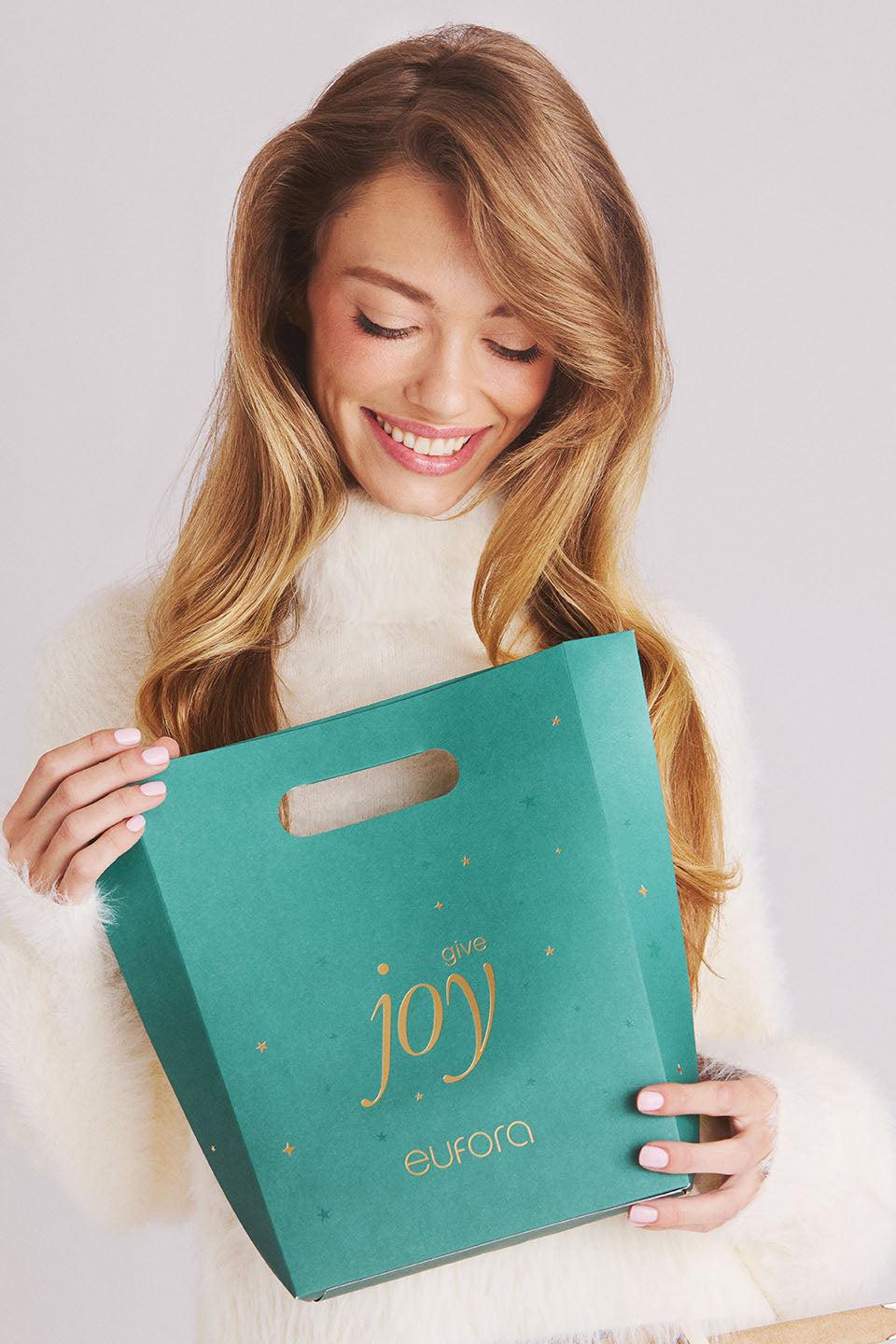 2026 HOLIDAY SIGNATURE Collection